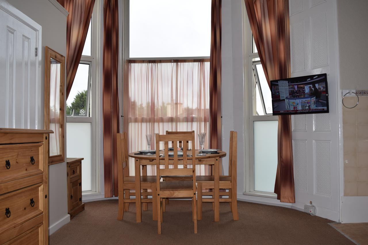 Tor Park Holiday Flatlets Torquay Exterior foto